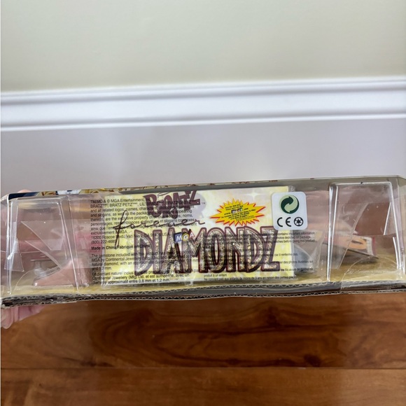 NWT Bratz Forever Diamondz Cloe - Picture 10 of 10